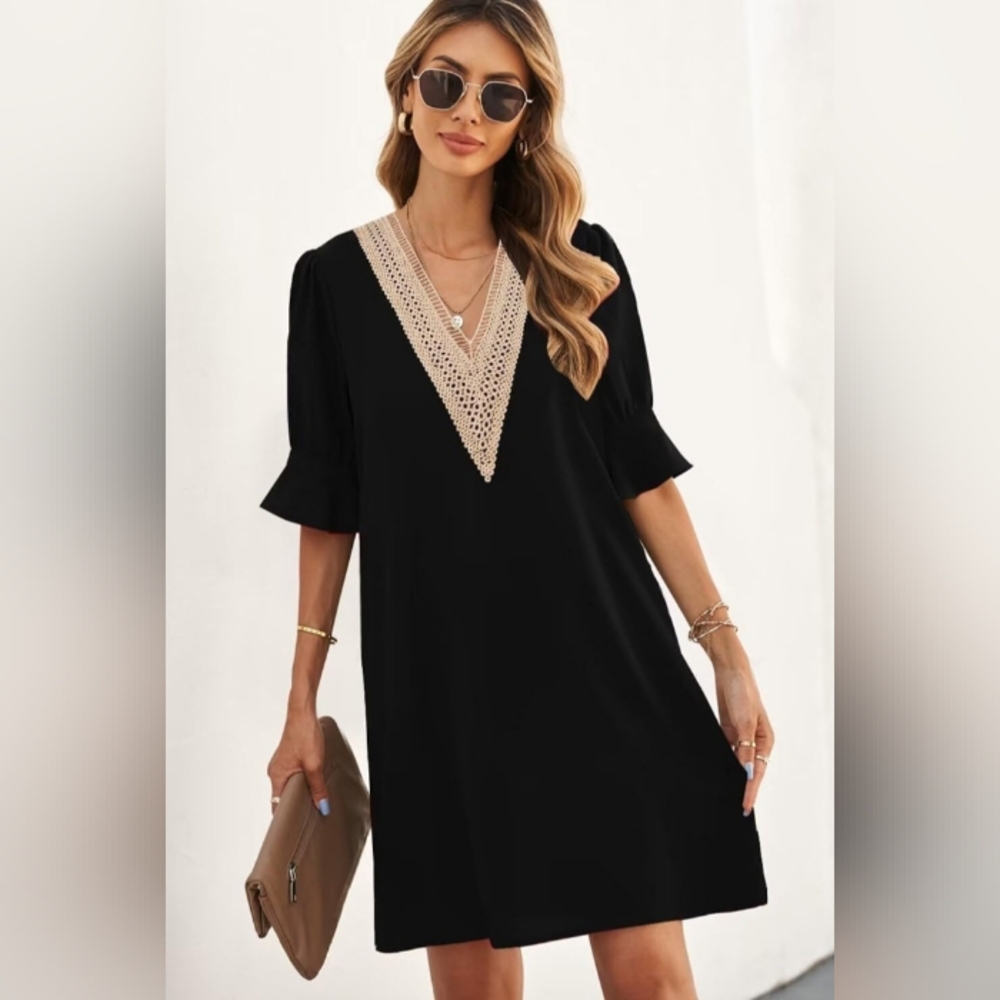 Elegant Black Dress with Lace Detail